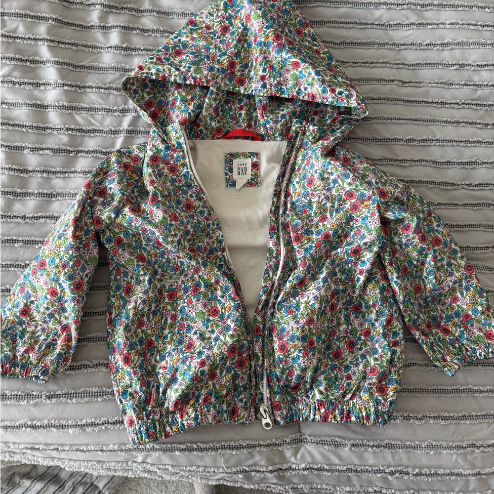Spring rain jacket